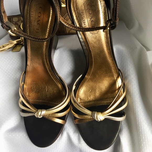 Women’s Coach wedges. - Picture 2 of 7